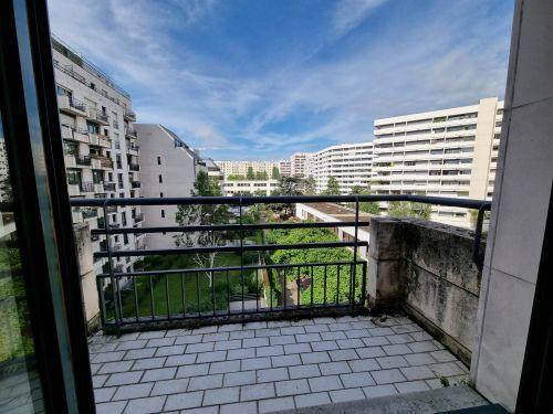 
                                                Location
                                                 Studio avec balcon rue de Picpus Paris 12