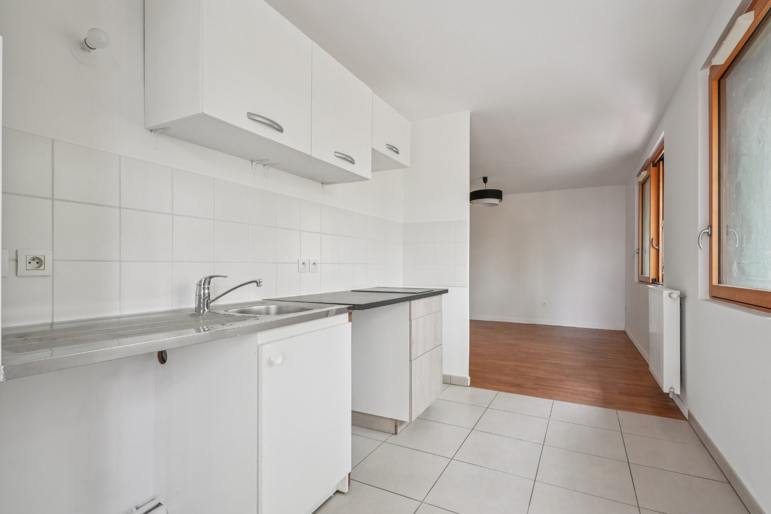 
                                                Vente
                                                 Studio avec balcon - Saint-Ouen