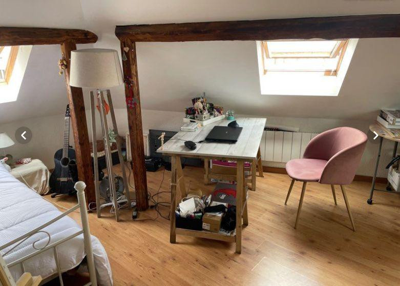 
                                                Location
                                                 Studio avec beaucoup de cachet à Strasbourg