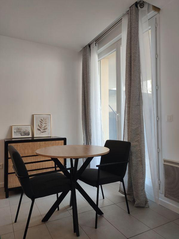 
                                                Location
                                                 Studio avec terrasse Nanterre/limitrophe Rueil