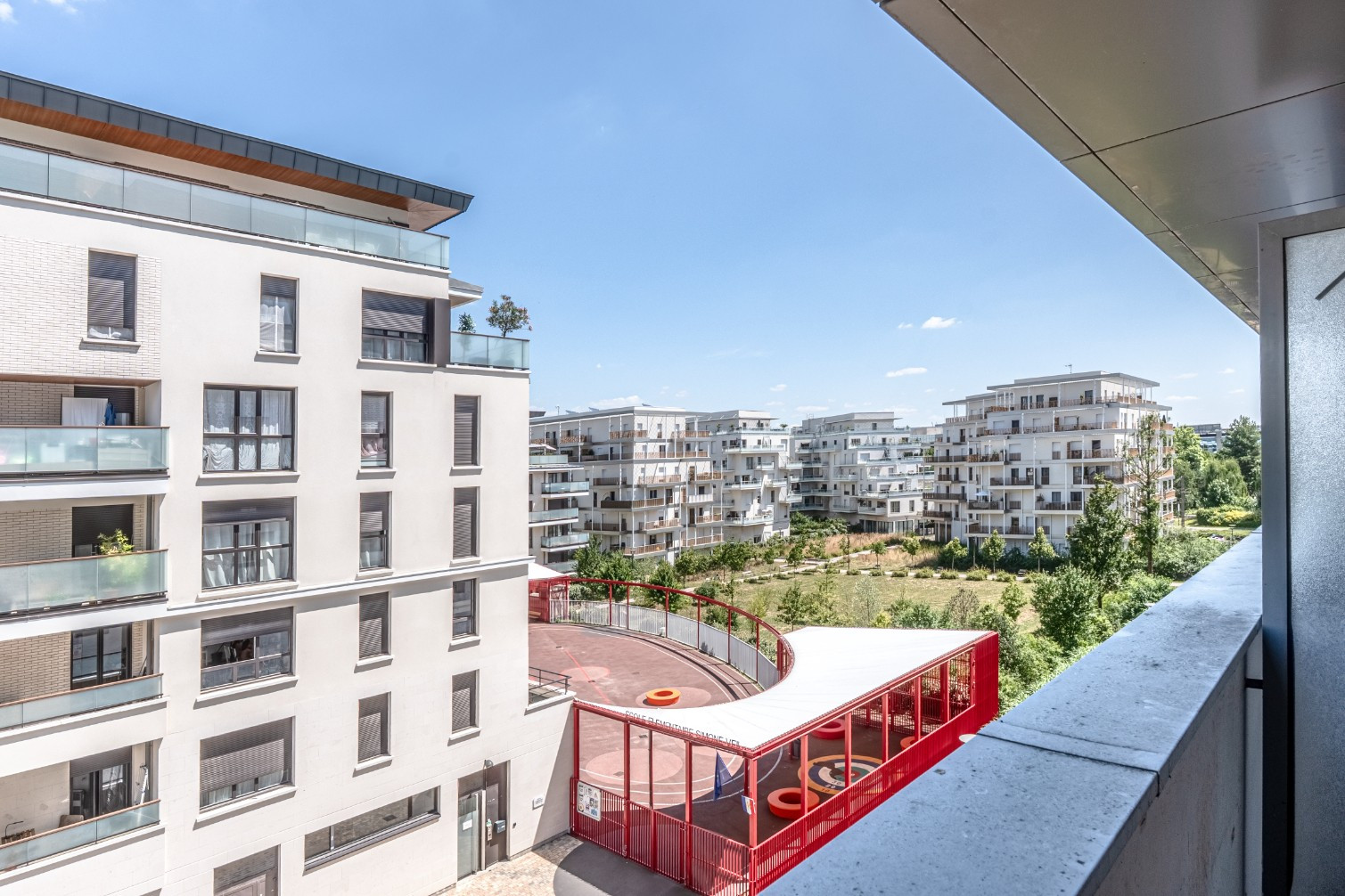 
                                                Vente
                                                 Studio avec terrasse - Velizy-Villacoublay