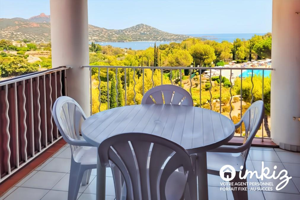 
                                                Vente
                                                 Studio avec terrasse vue mer au Cap Esterel