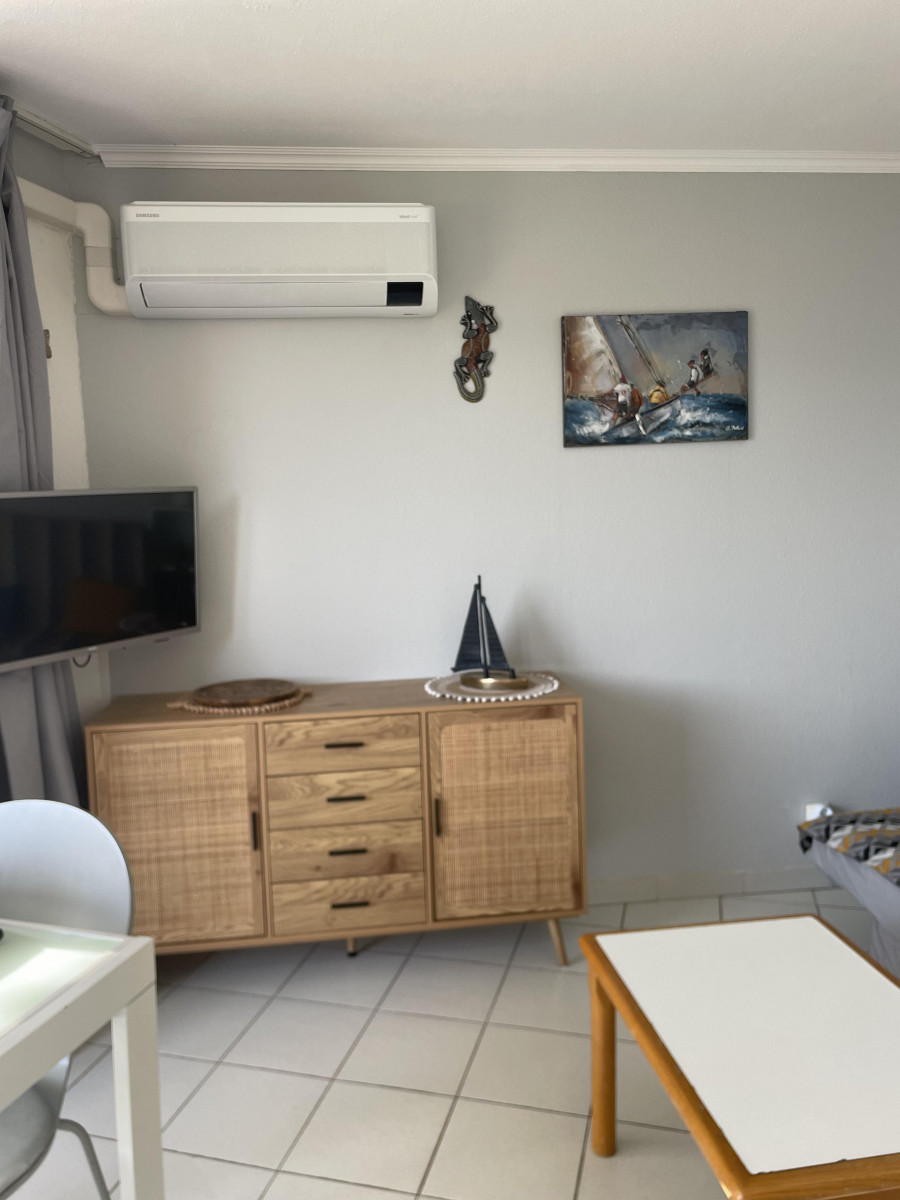 
                                                Vente
                                                 Studio avec terrasse vue mer au Cap Esterel