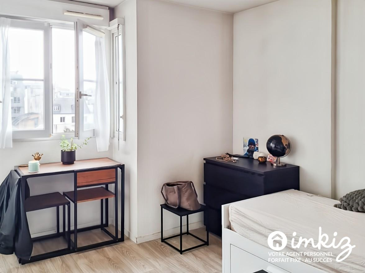 
                                                Vente
                                                 Studio  avec vue dégagée - DPE C