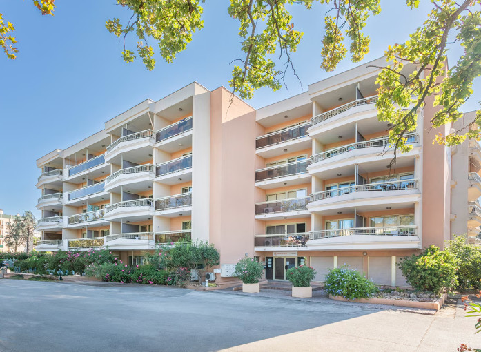 
                                                Vente
                                                 Studio Bis Lmnp renta. 3.70 %