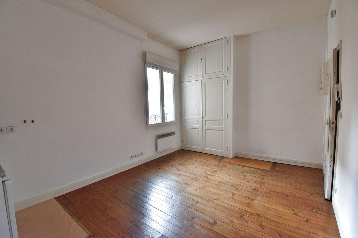 
                                                Location
                                                 Studio Bordeaux Gare Saint Jean