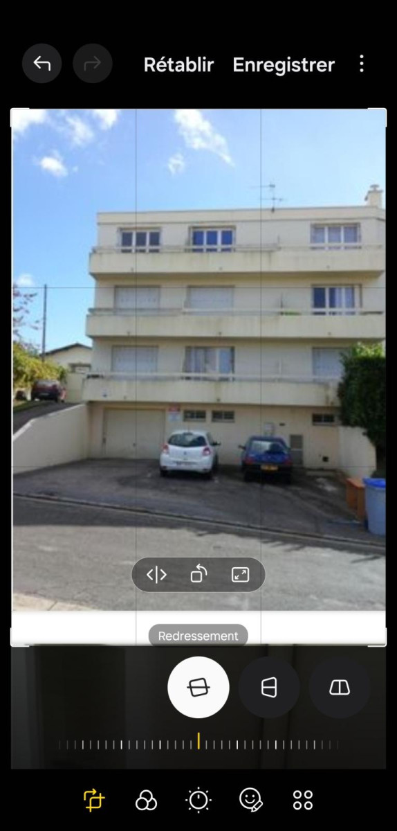 
                                                Location
                                                 Studio calme