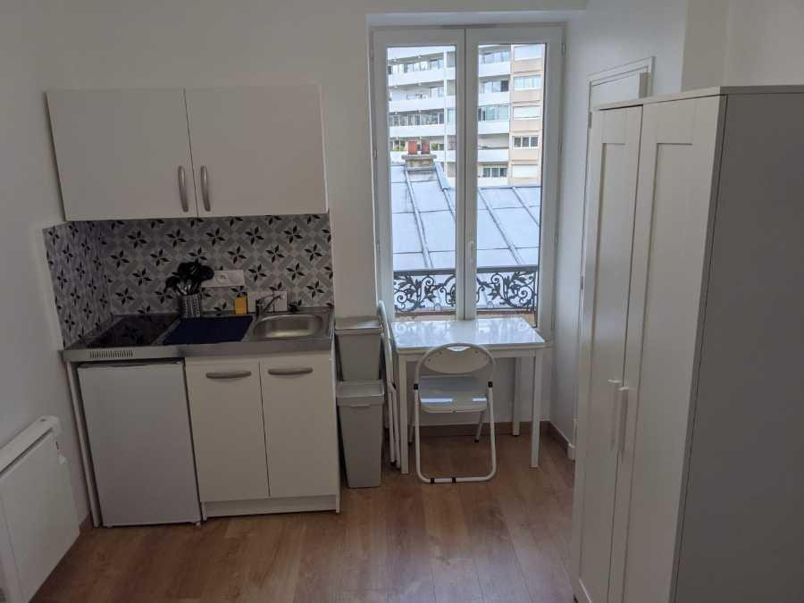 
                                                Location
                                                 Studio calme à Paris 13ème