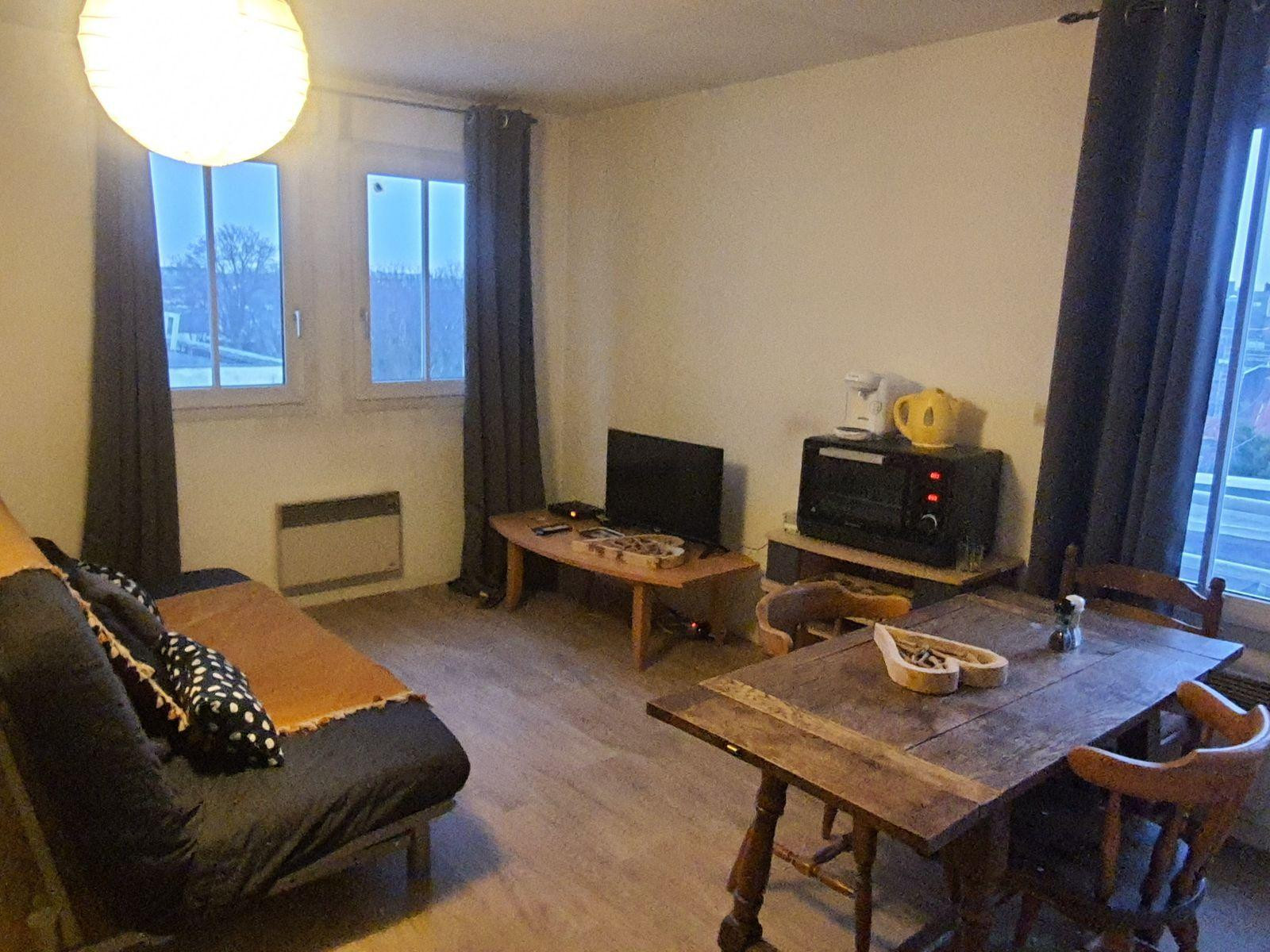 
                                                Location
                                                 Studio calme lumineux idéalement placé Vieux Lille