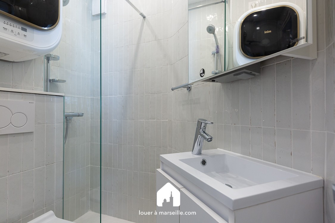 
                                                Location
                                                 Studio Castellane