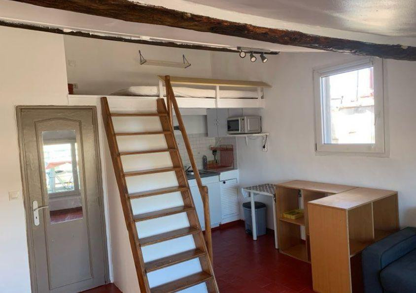 
                                                Location
                                                 Studio centre historique Aix en Provence