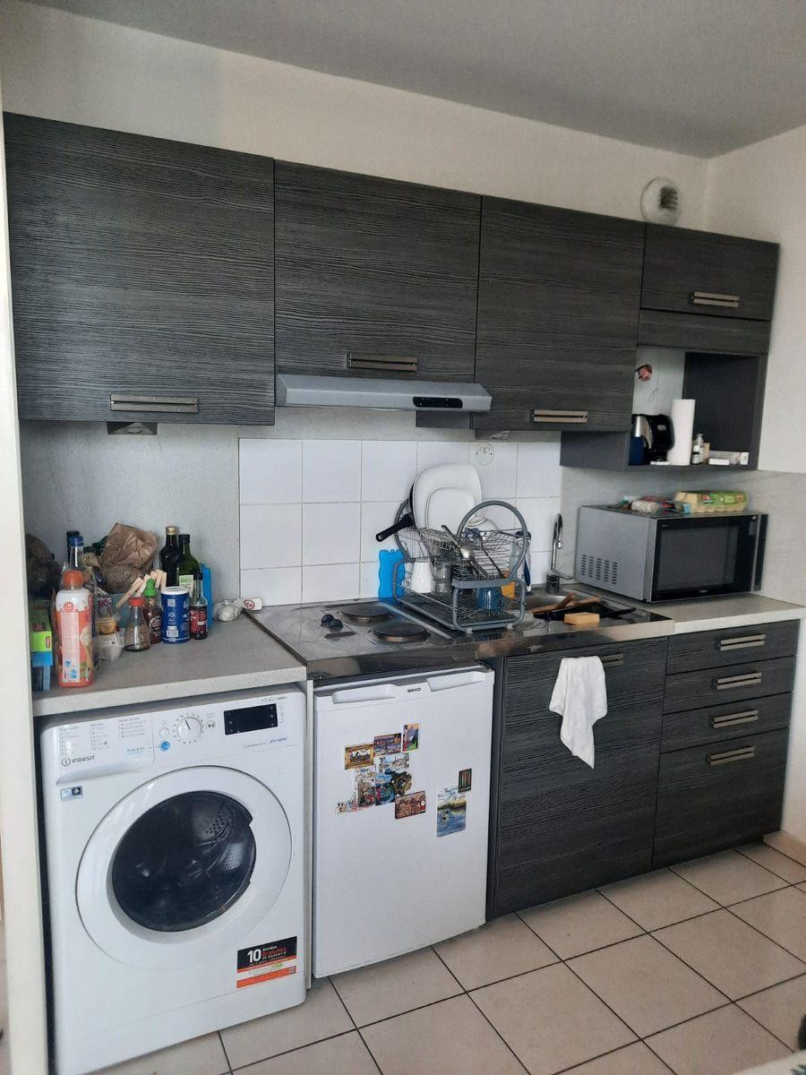 
                                                Location
                                                 Studio centre-ville Annemasse et parking