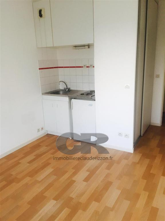 
                                                Location
                                                 studio centre ville - face gare