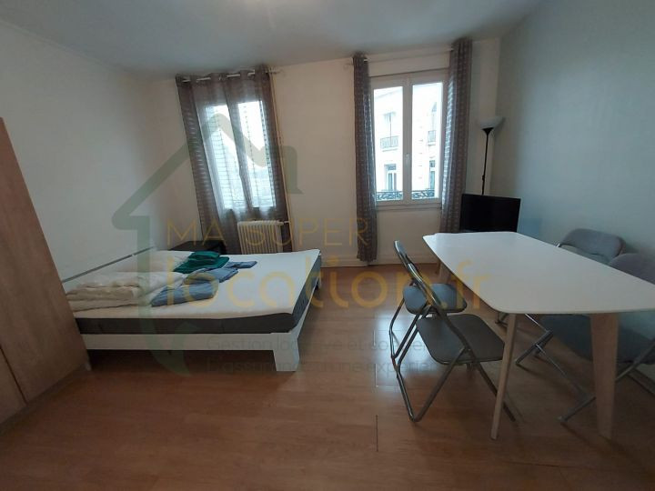 
                                                Location
                                                 STUDIO CENTRE VILLE ST QUENTIN