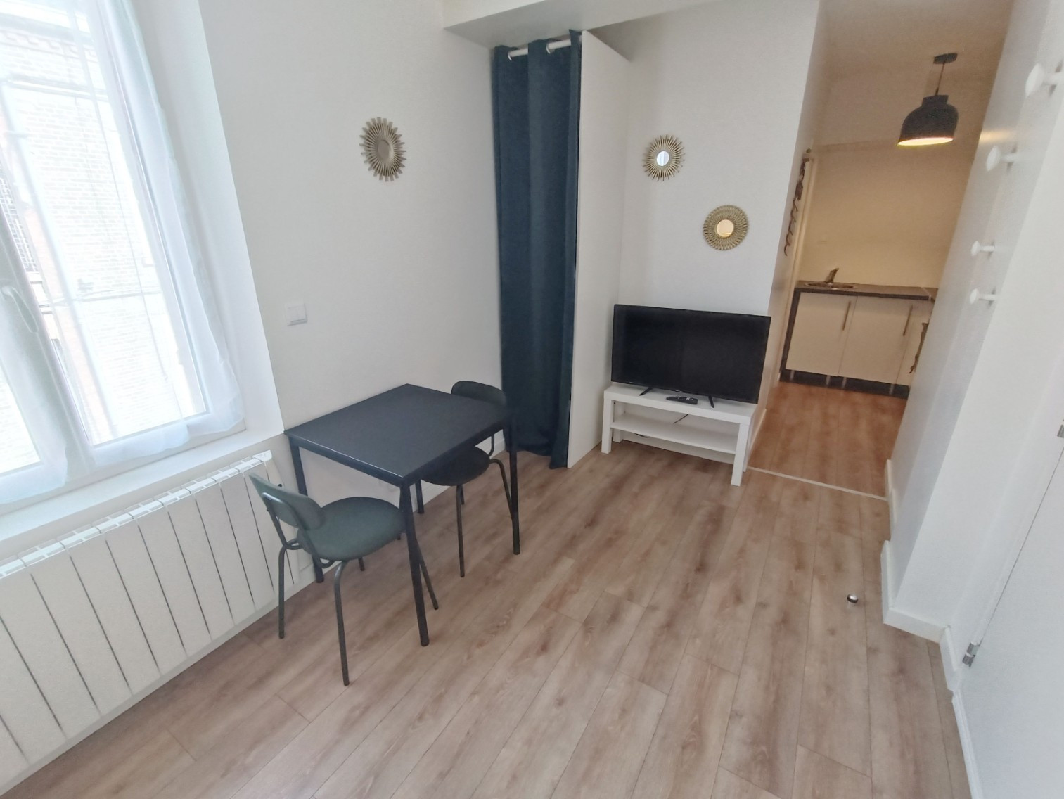 
                                                Location
                                                 Studio chaleureux meublé Amiens Sud