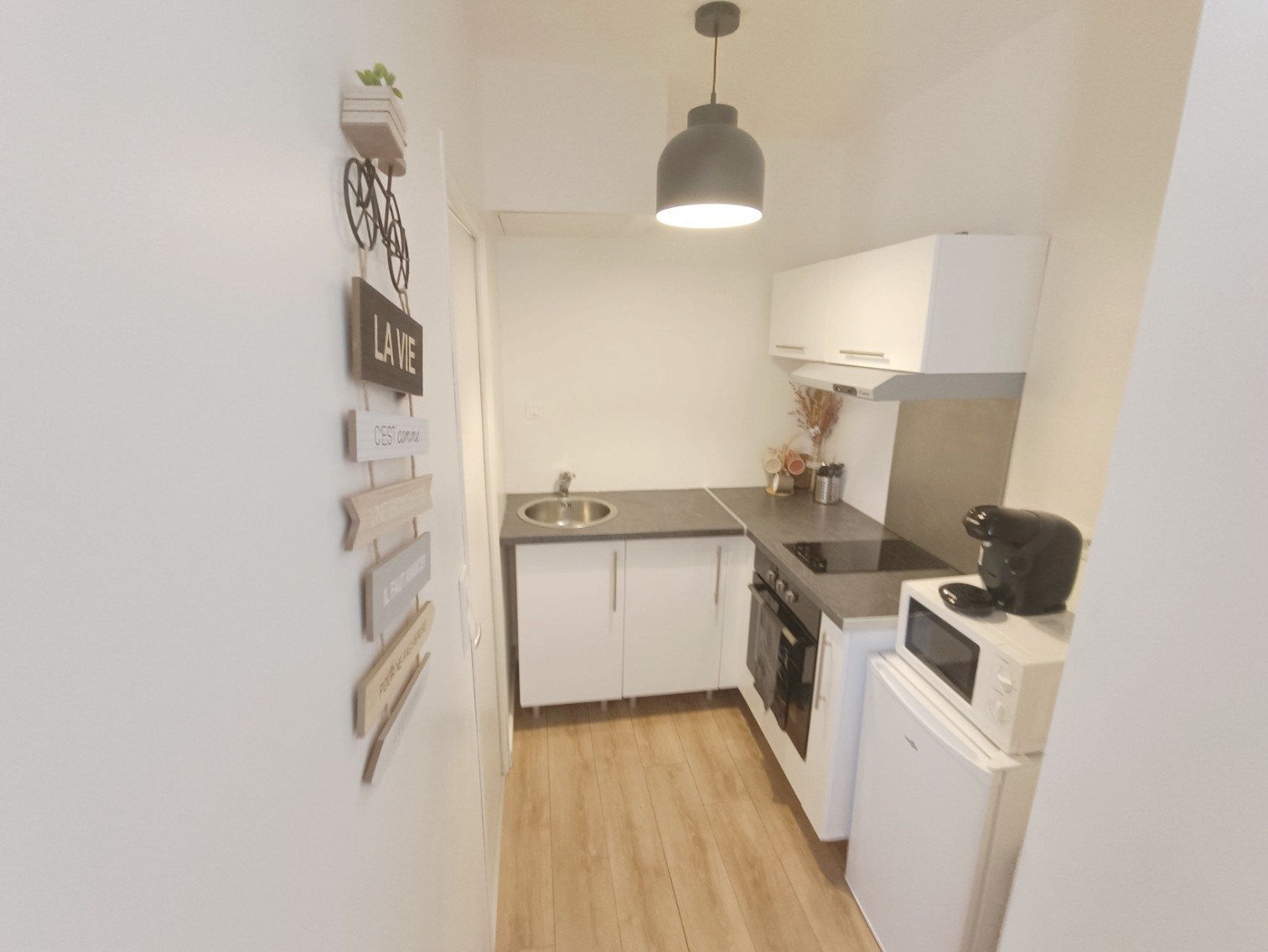 
                                                Location
                                                 Studio chaleureux meublé Amiens Sud