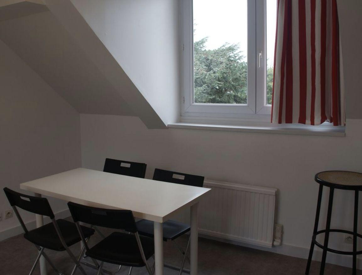 
                                                Location
                                                 Studio chantenay