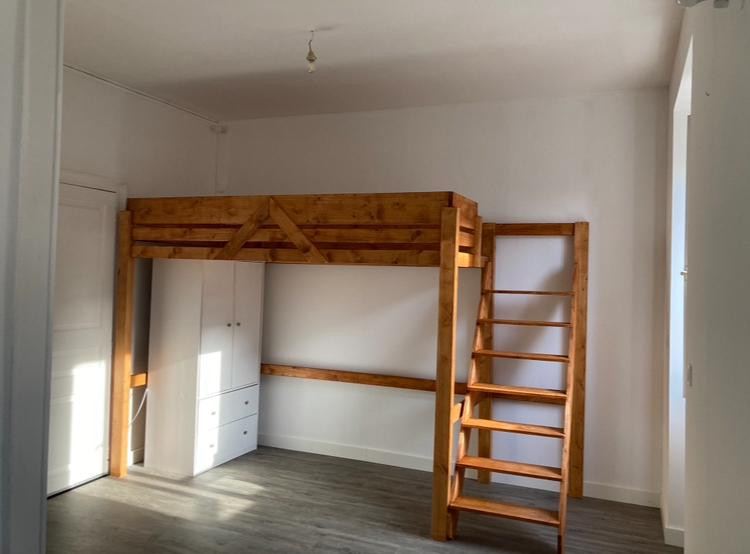 
                                                Location
                                                 Studio Charmant Nantes