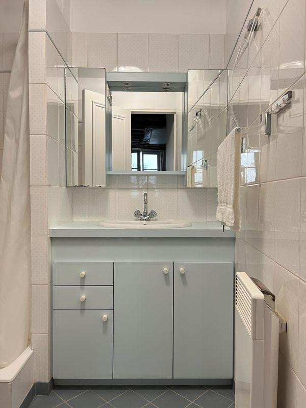 
                                                Location
                                                 Studio charme meublé à Saint-Germain-des-Prés