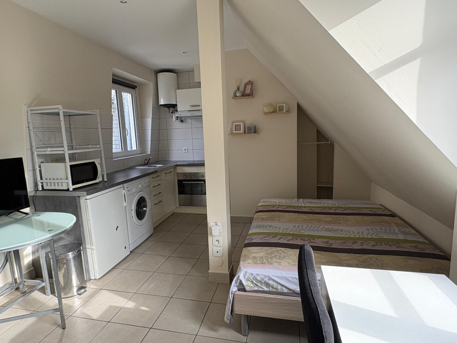 
                                                Vente
                                                 Studio - Cœur de Passy - Vue Tour Eiffel