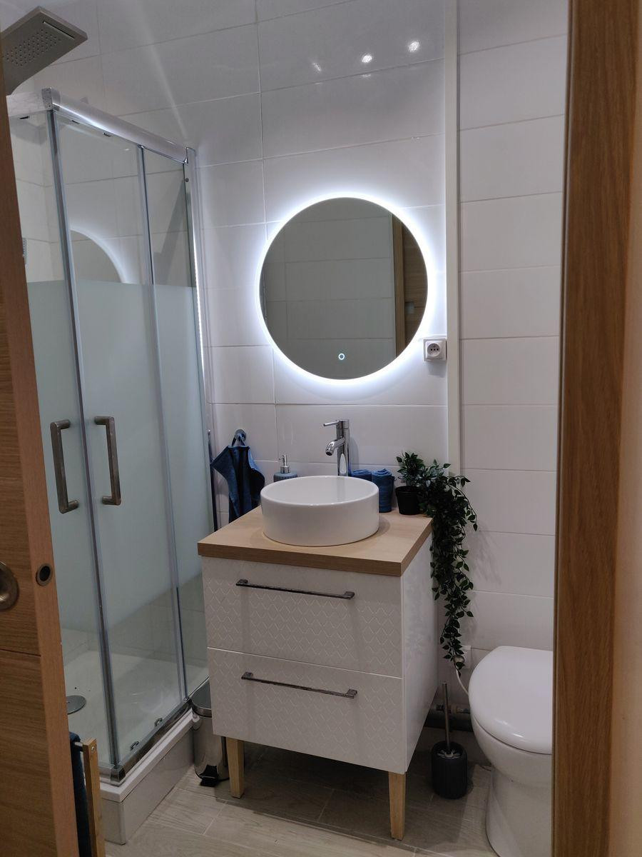 
                                                Location
                                                 studio cosy à 1 minute du palais longchamps