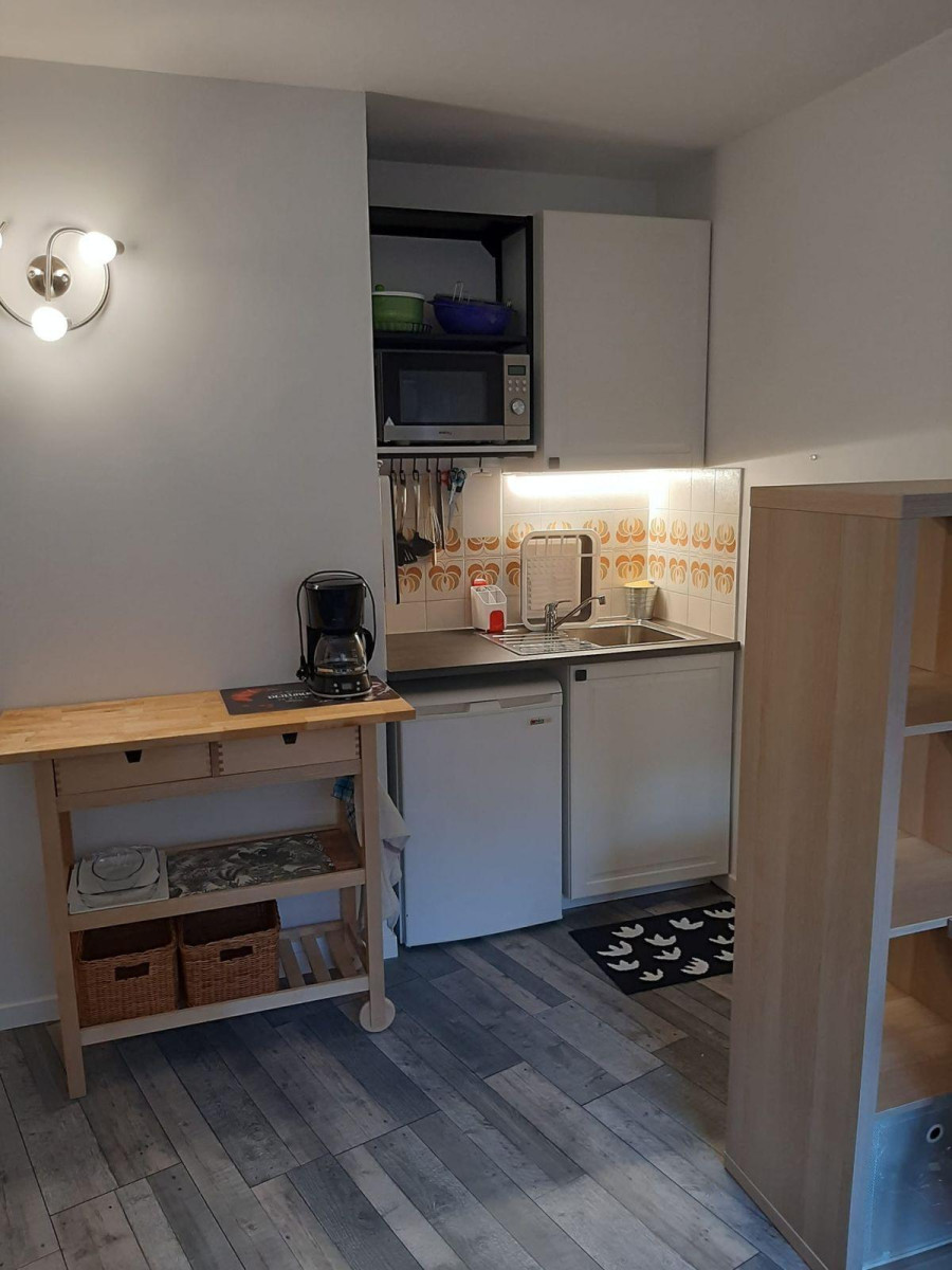 
                                                Location
                                                 Studio Cosy au cœur de la verdure