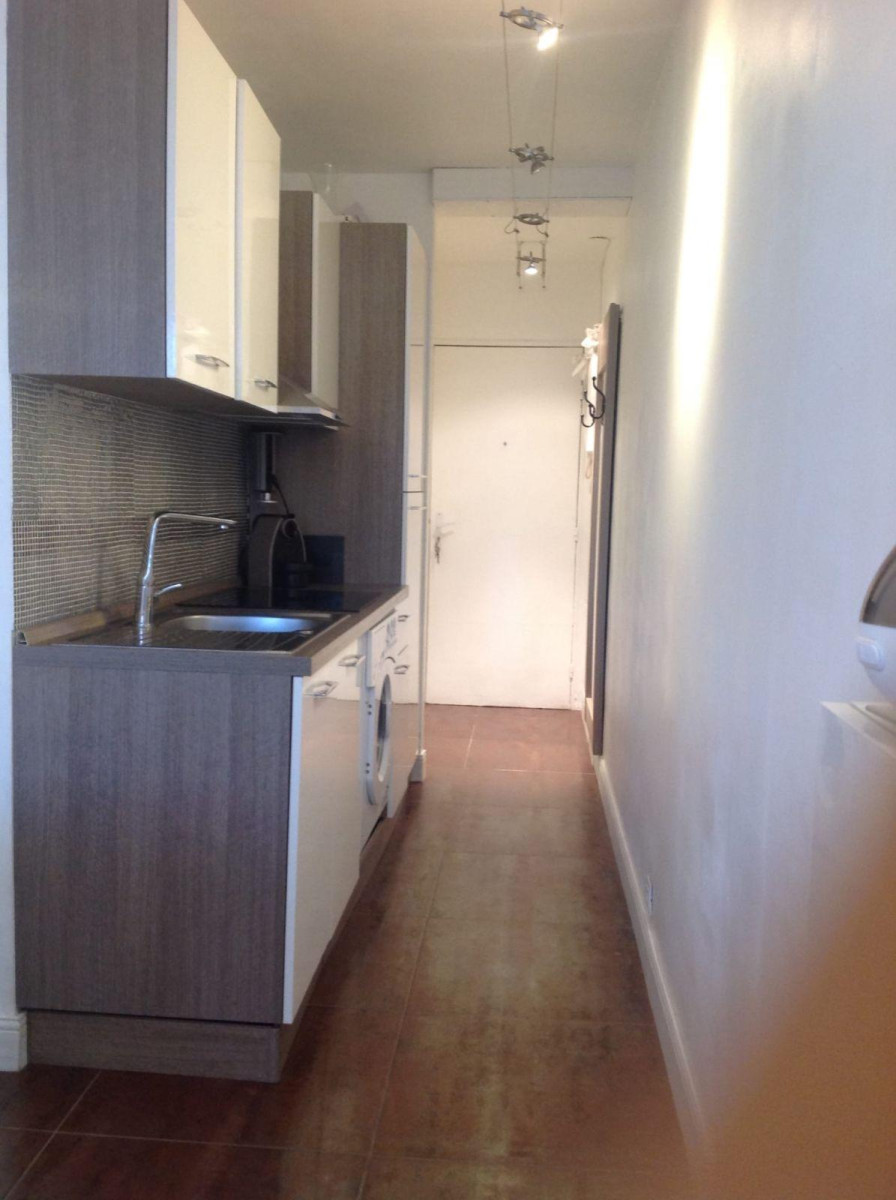 
                                                Location
                                                 Studio cosy cœur de la défense