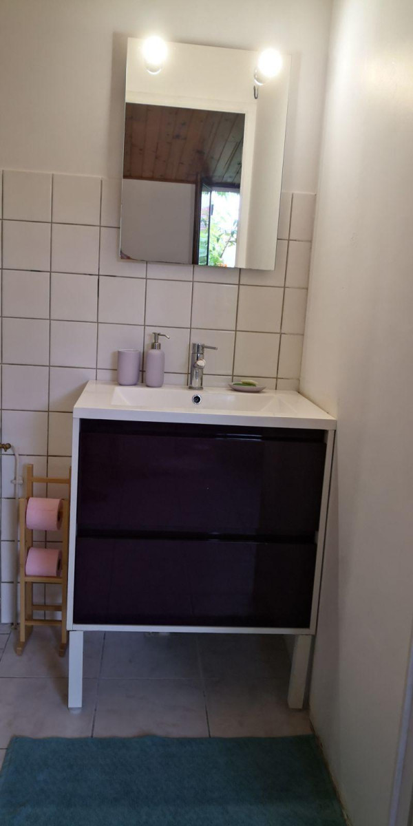 
                                                Colocation
                                                 Studio dans le jardin indépendant