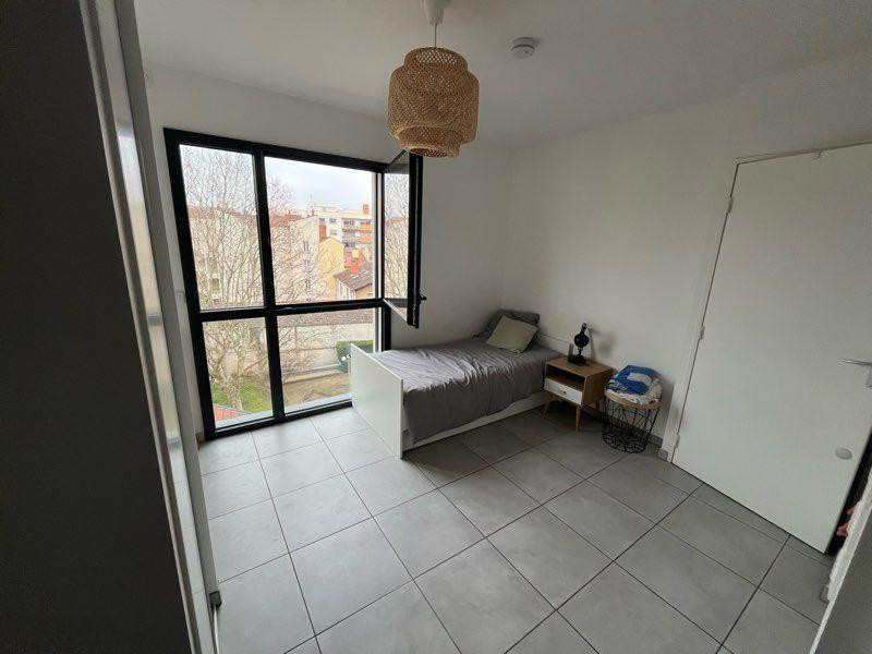
                                                Location
                                                 Studio dans résidence avec espaces partagés