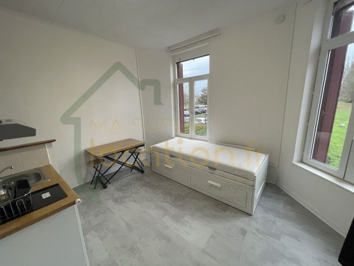 
                                                Location
                                                 Studio dans un quartier calme de SAINT-QUENTIN