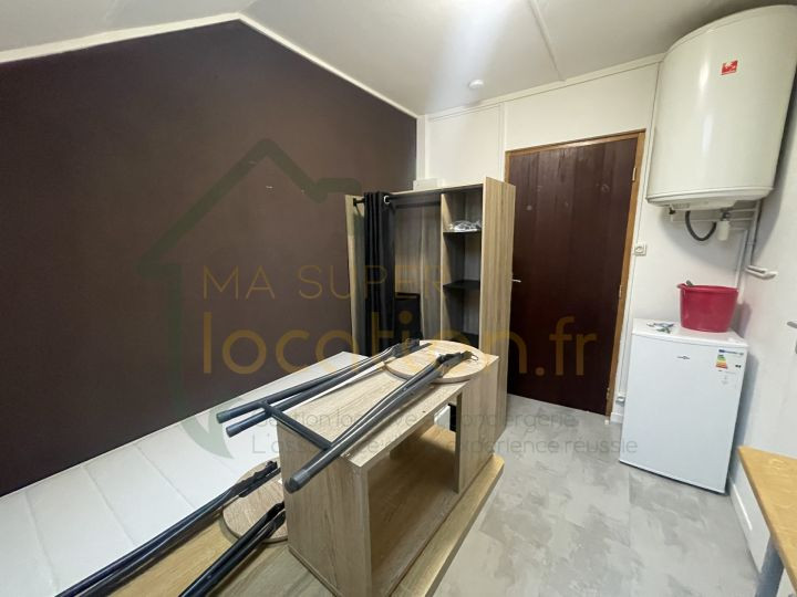 
                                                Location
                                                 Studio dans un quartier calme de SAINT-QUENTIN