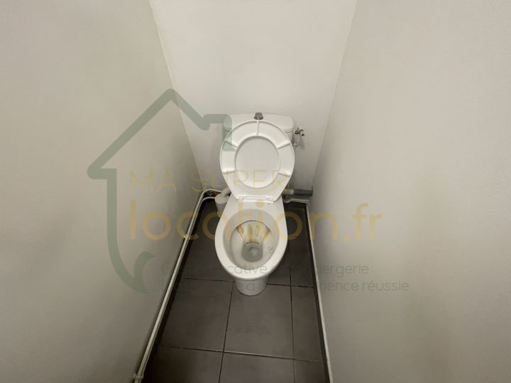 
                                                Location
                                                 Studio dans un quartier calme de SAINT-QUENTIN