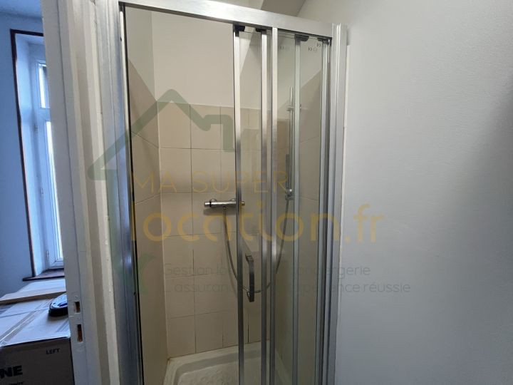 
                                                Location
                                                 Studio dans un quartier calme de SAINT-QUENTIN