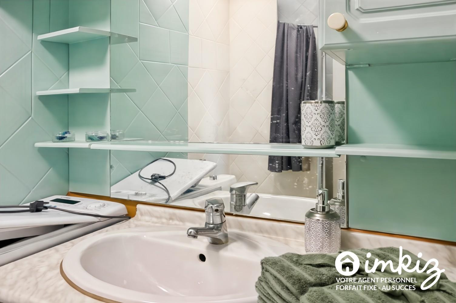 
                                                Vente
                                                 Studio dans un quartier calme - Sainte-Savine