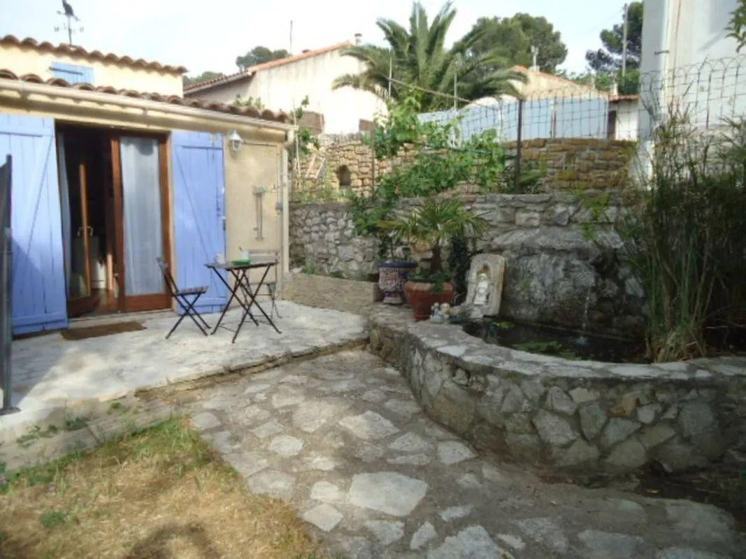 
                                                Location
                                                 Studio de 11m² avec terrasse de 9m² au calme