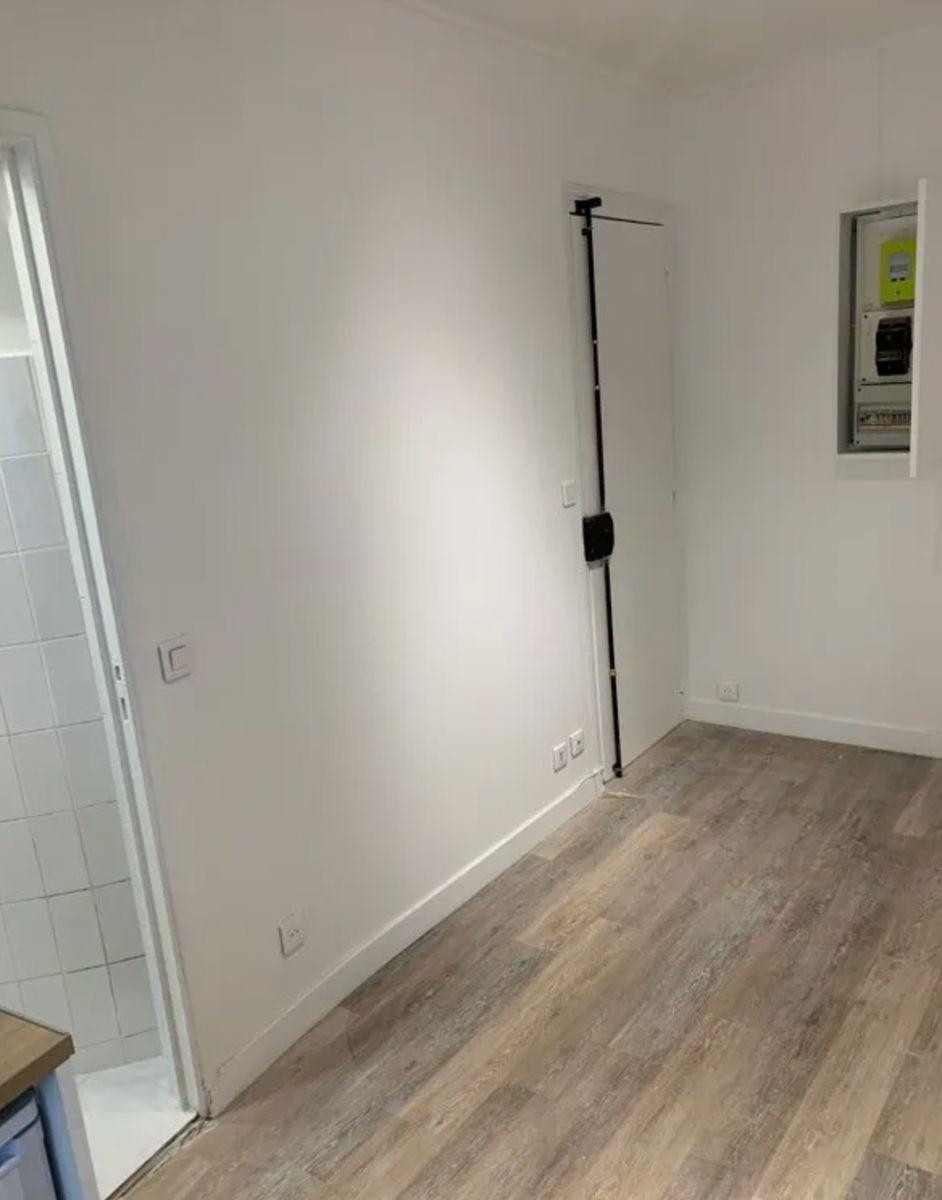 
                                                Location
                                                 Studio de 14m²