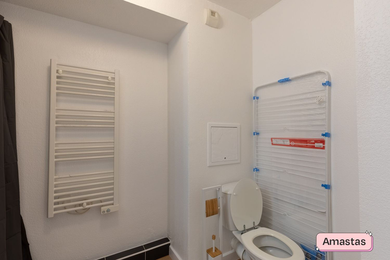 
                                                Location
                                                 STUDIO DE 20M2 MEUBLE ET EQUIPE SUR CALUIRE ET CUIRE - 1691280