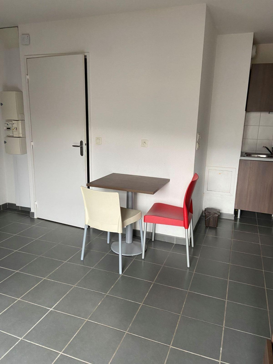 
                                                Location
                                                 Studio de 22m2 Résidence ISIS CARRE DES HALLES
