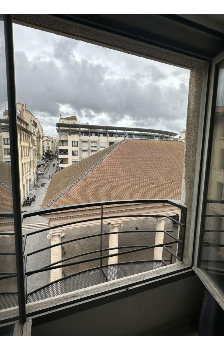 
                                                Location
                                                 Studio de 27 m² 1er arrondissement de Marseille