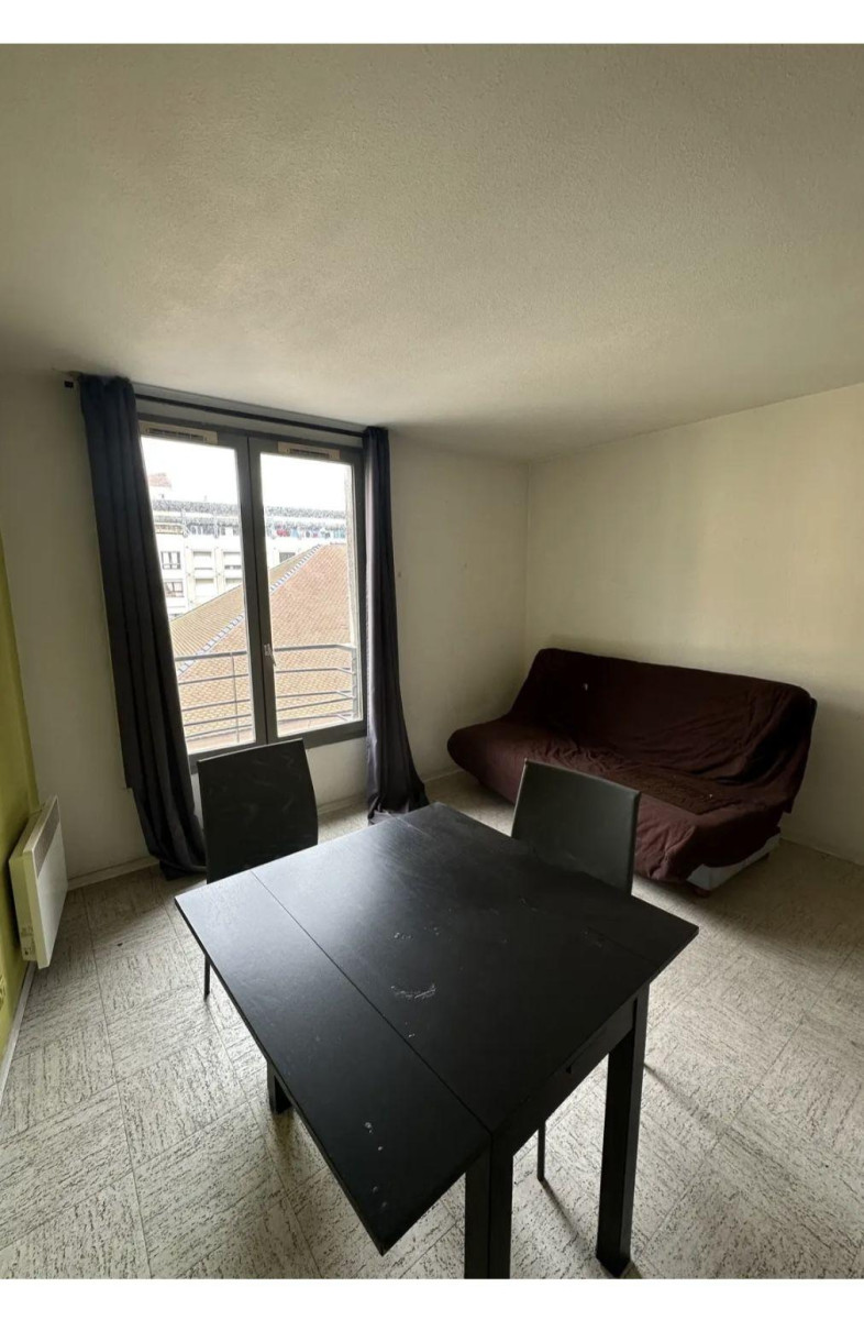 
                                                Location
                                                 Studio de 27 m² 1er arrondissement de Marseille