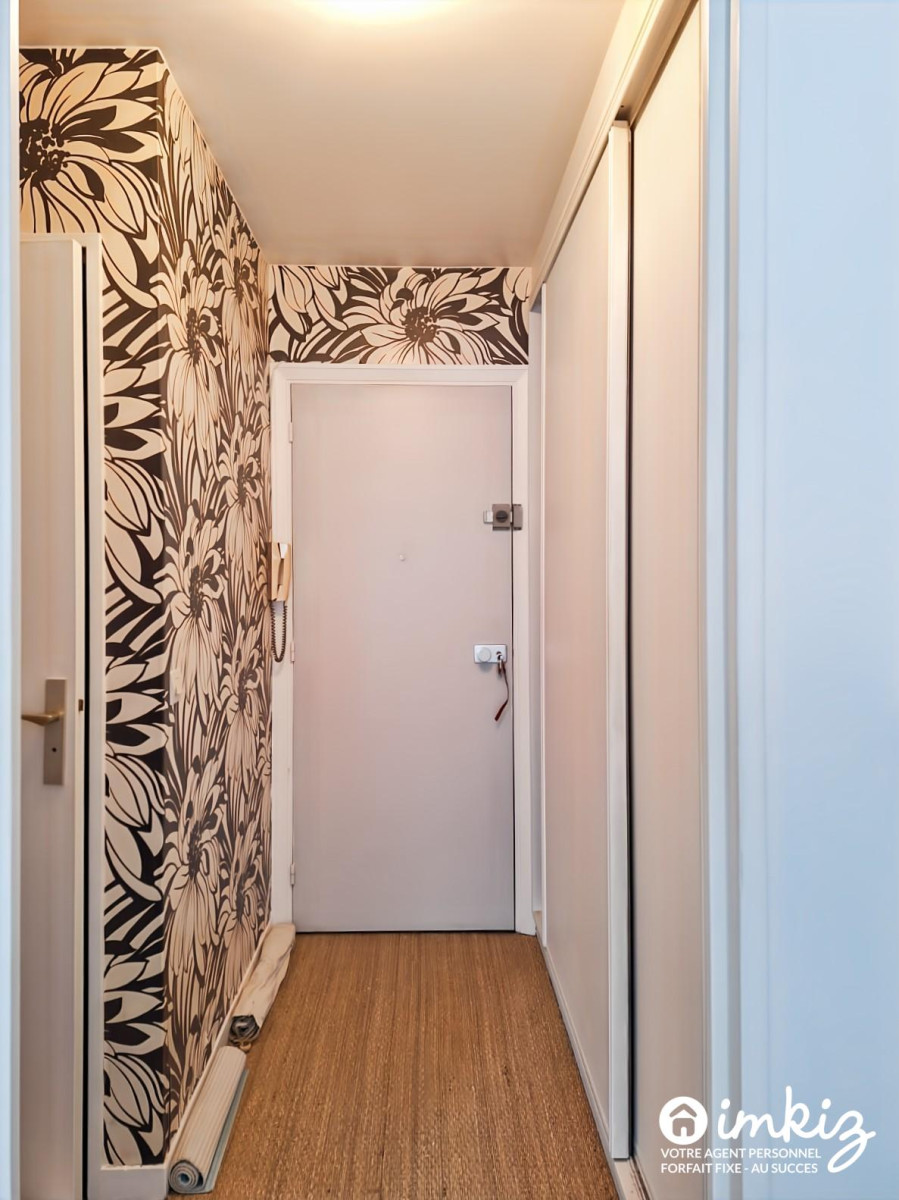 
                                                Vente
                                                 Studio de 29 m² - Rue Saint-Maur, Paris 11ème