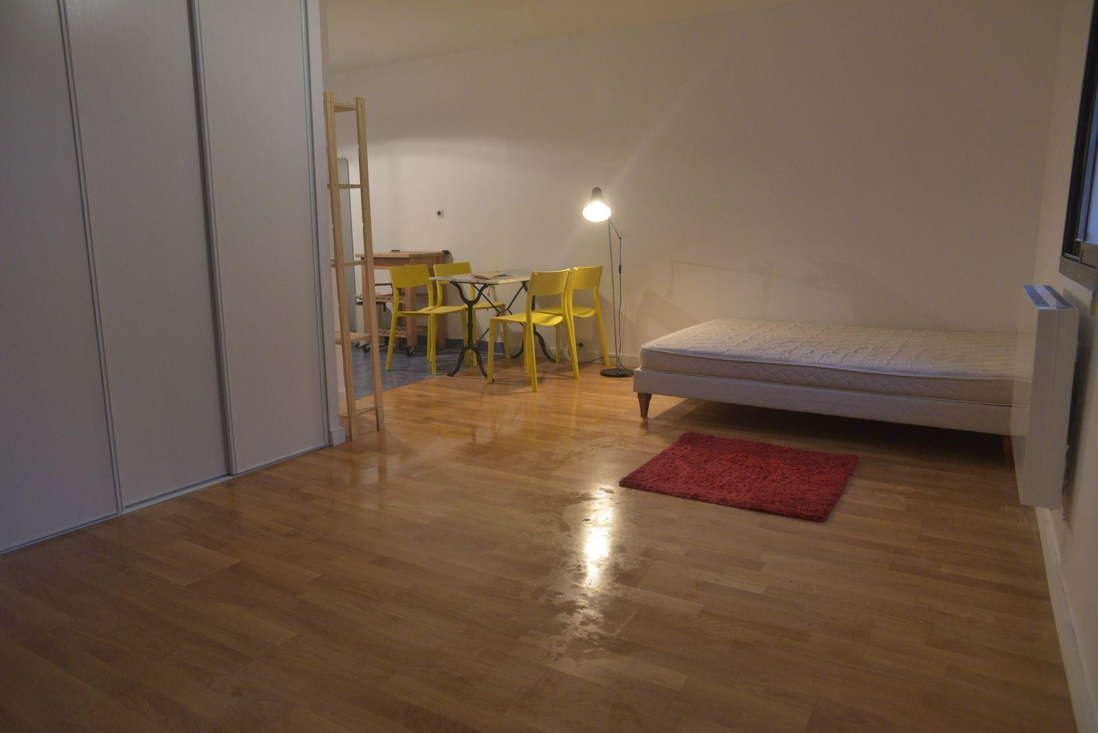 
                                                Location
                                                 Studio de 34m2 à louer