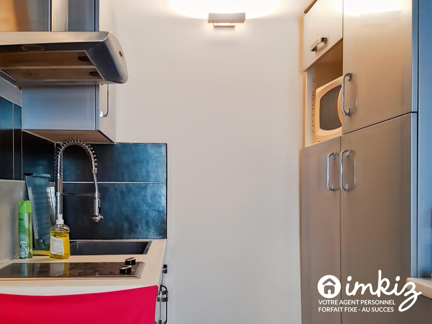 
                                                Vente
                                                 Studio de charme avec poutres