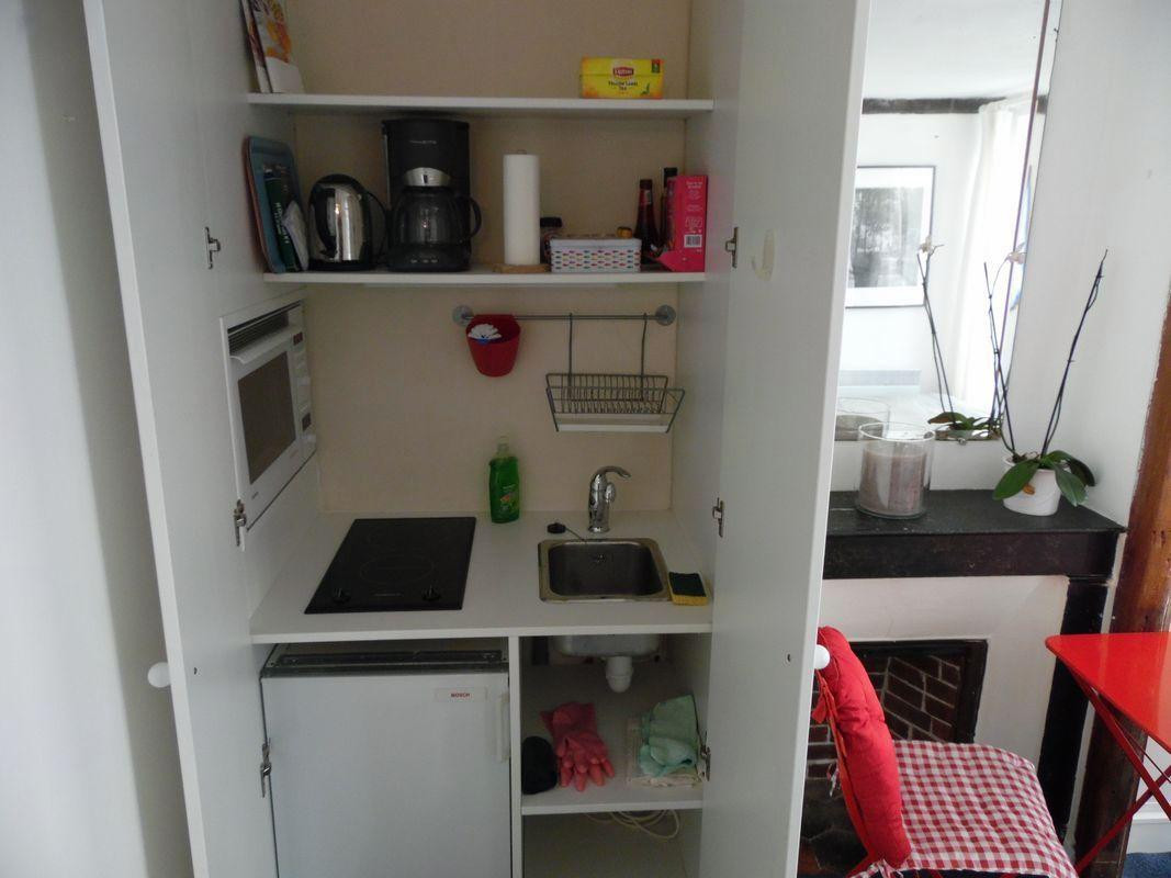 
                                                Location
                                                 Studio de charme coeur de paris