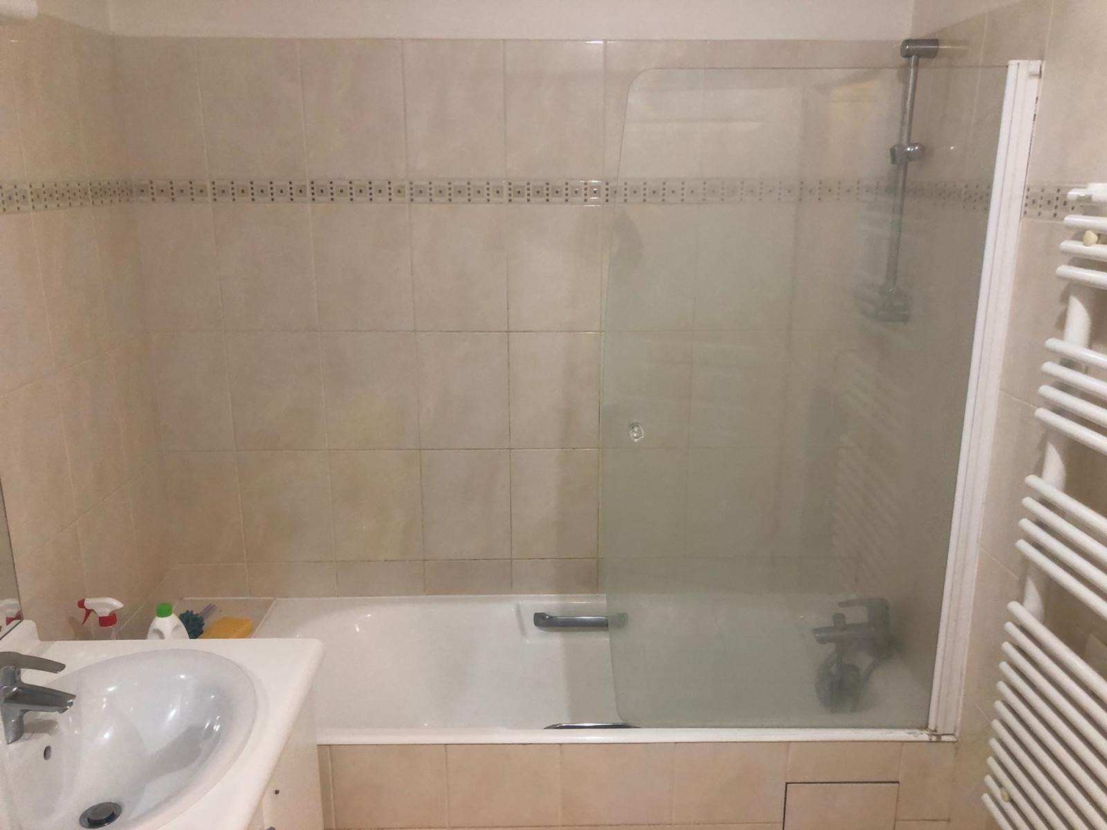 
                                                Location
                                                 STUDIO DE STANDING, CAVE ET PARKING