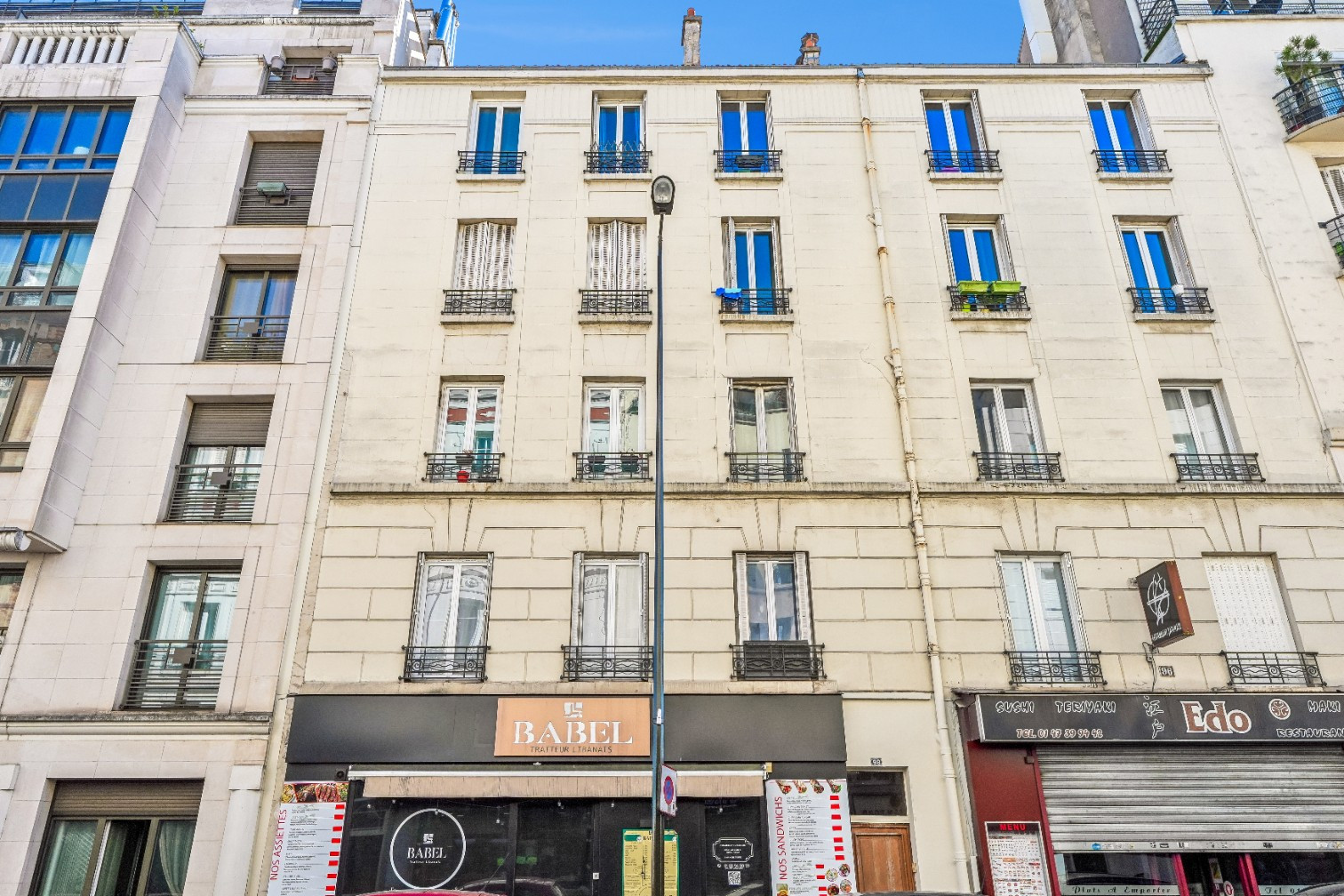 
                                                Vente
                                                 Studio - dernier étage - à rénover - Levallois