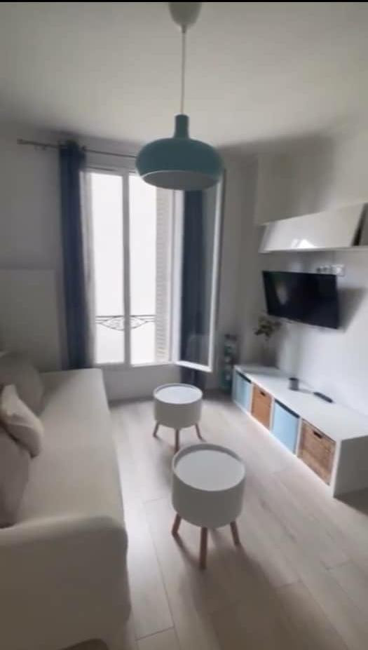 
                                                Colocation
                                                 Studio disponible centre ville