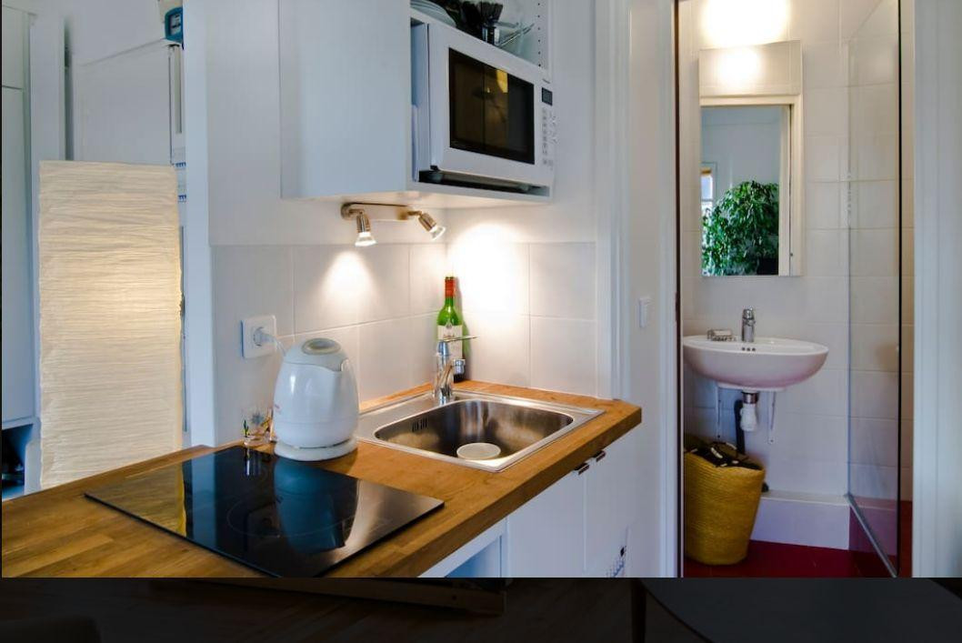 
                                                Location
                                                 Studio Double Expo S-E Dernier Etg. avec Ascenseur