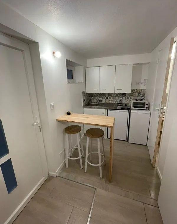 
                                                Location
                                                 Studio duplex maison de ville