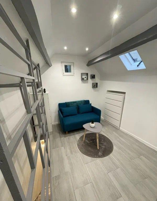 
                                                Location
                                                 Studio duplex maison de ville